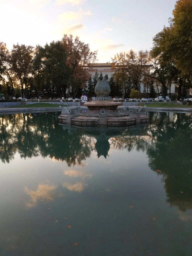 fontaine fleur de coton à Tashkent