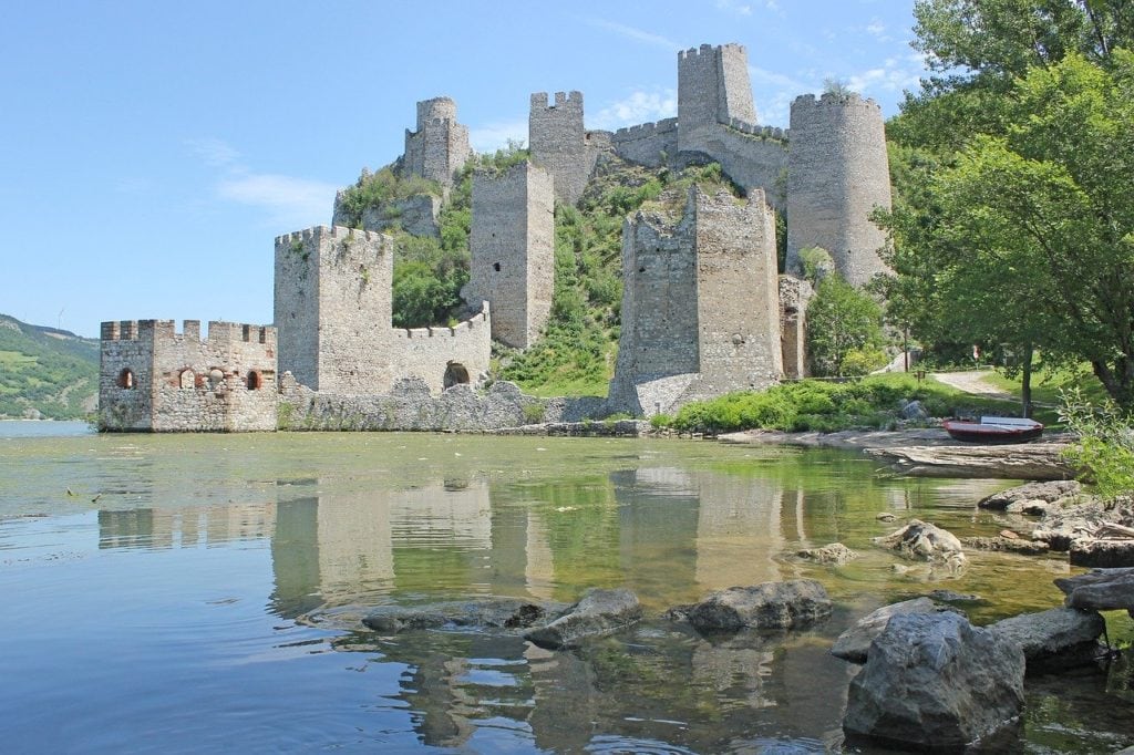 Chateau en Serbie