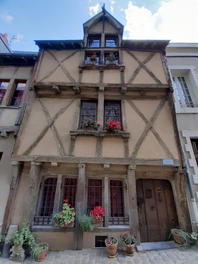 Plus vieille maison à colombages d'Angers