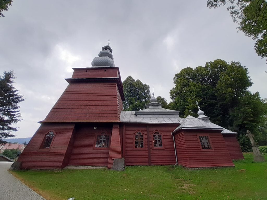 Eglise en bois typique des Carpates polonaises