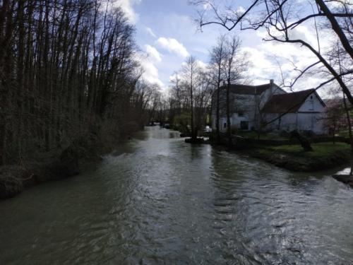 traversée d'un cours d'eau
